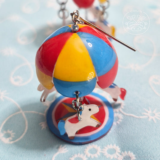 Merry-go-round: Colourful Horses