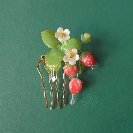 Strawberry in the Rain - Hair Comb