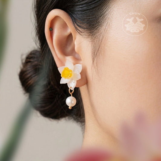 Daffodil Earrings